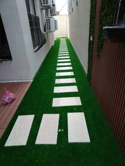 العشب الصناعي